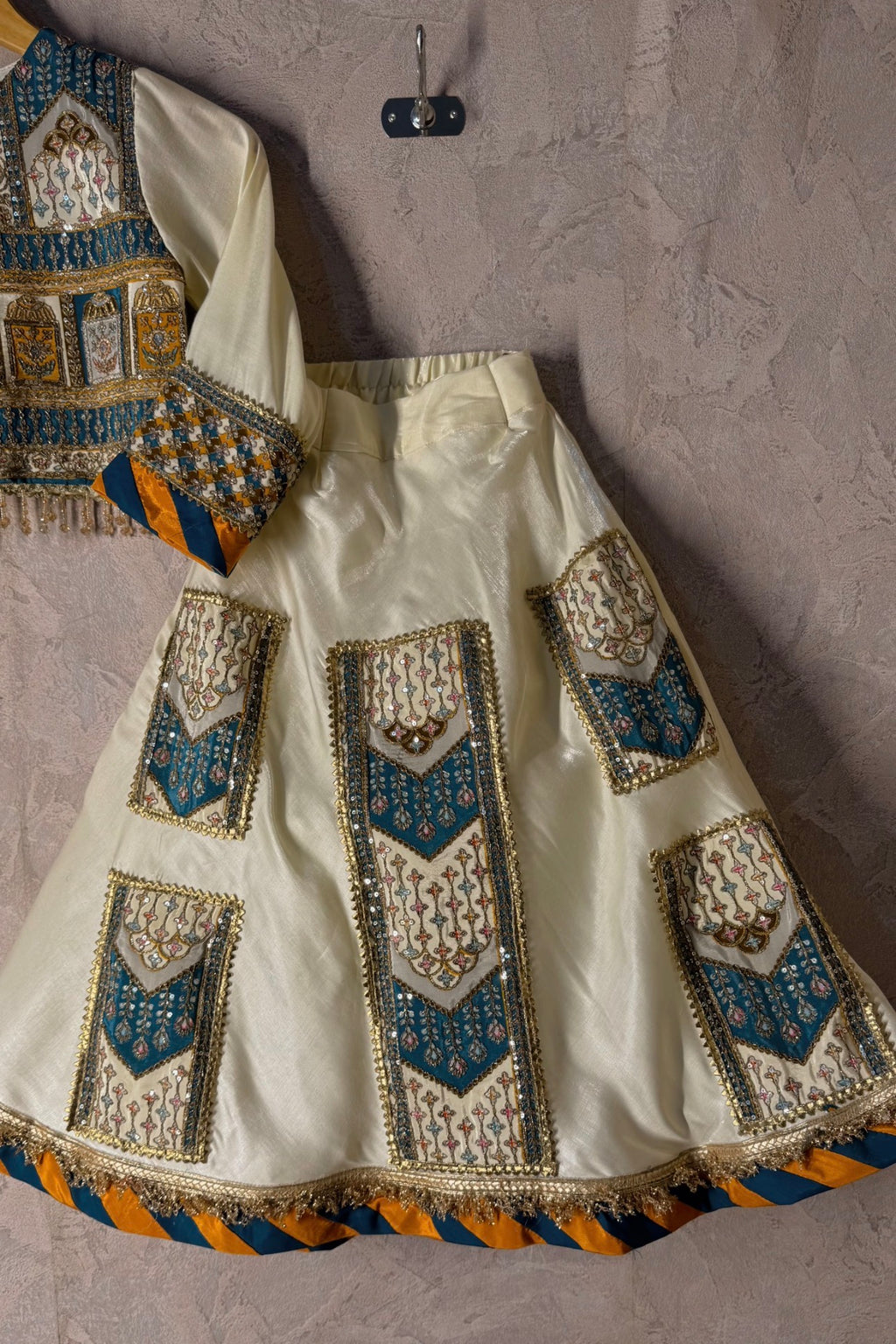 Taj Mahal Choli Lehenga Set