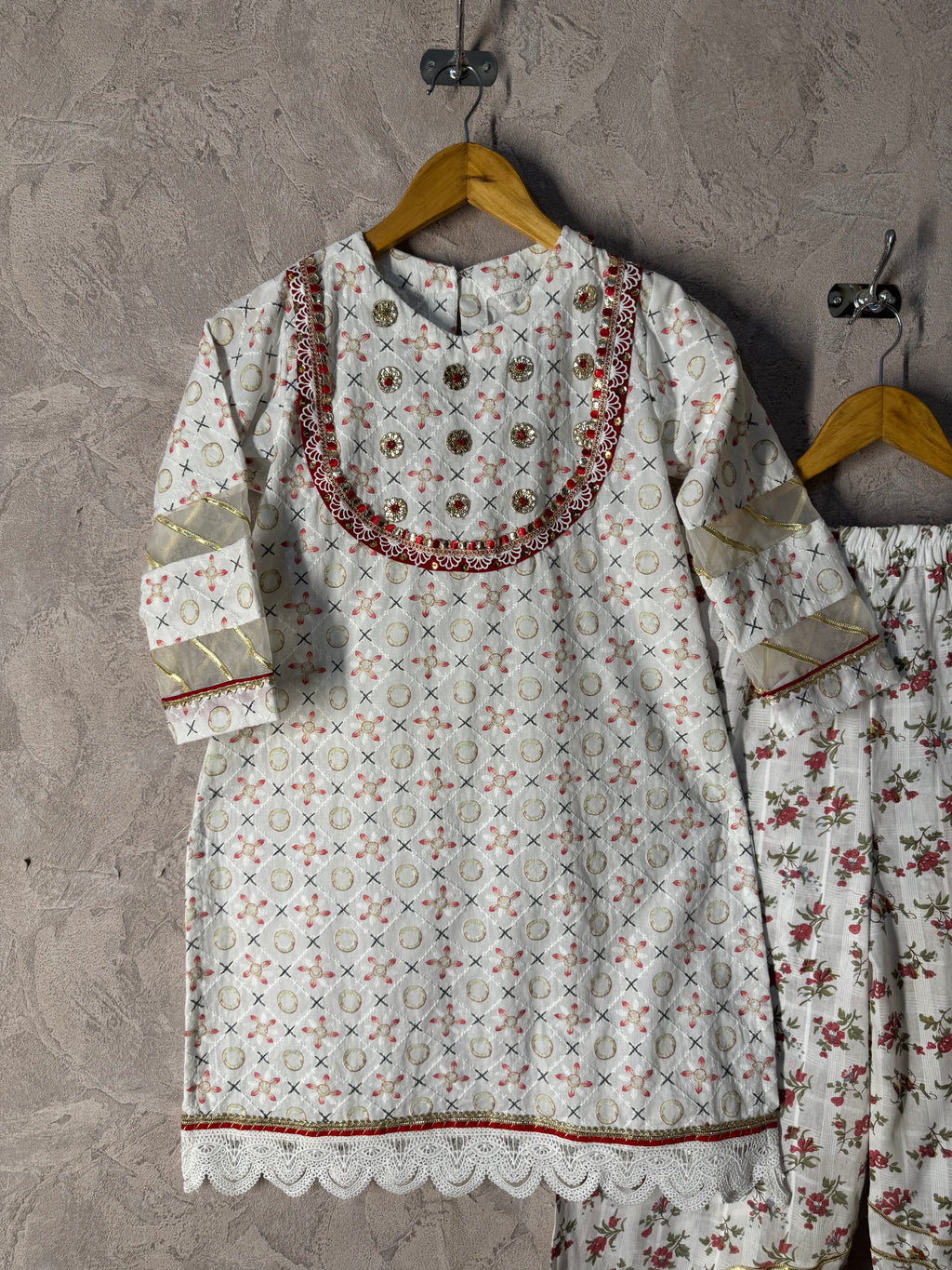 Gulnaar Chikankari Kurta Shalwar