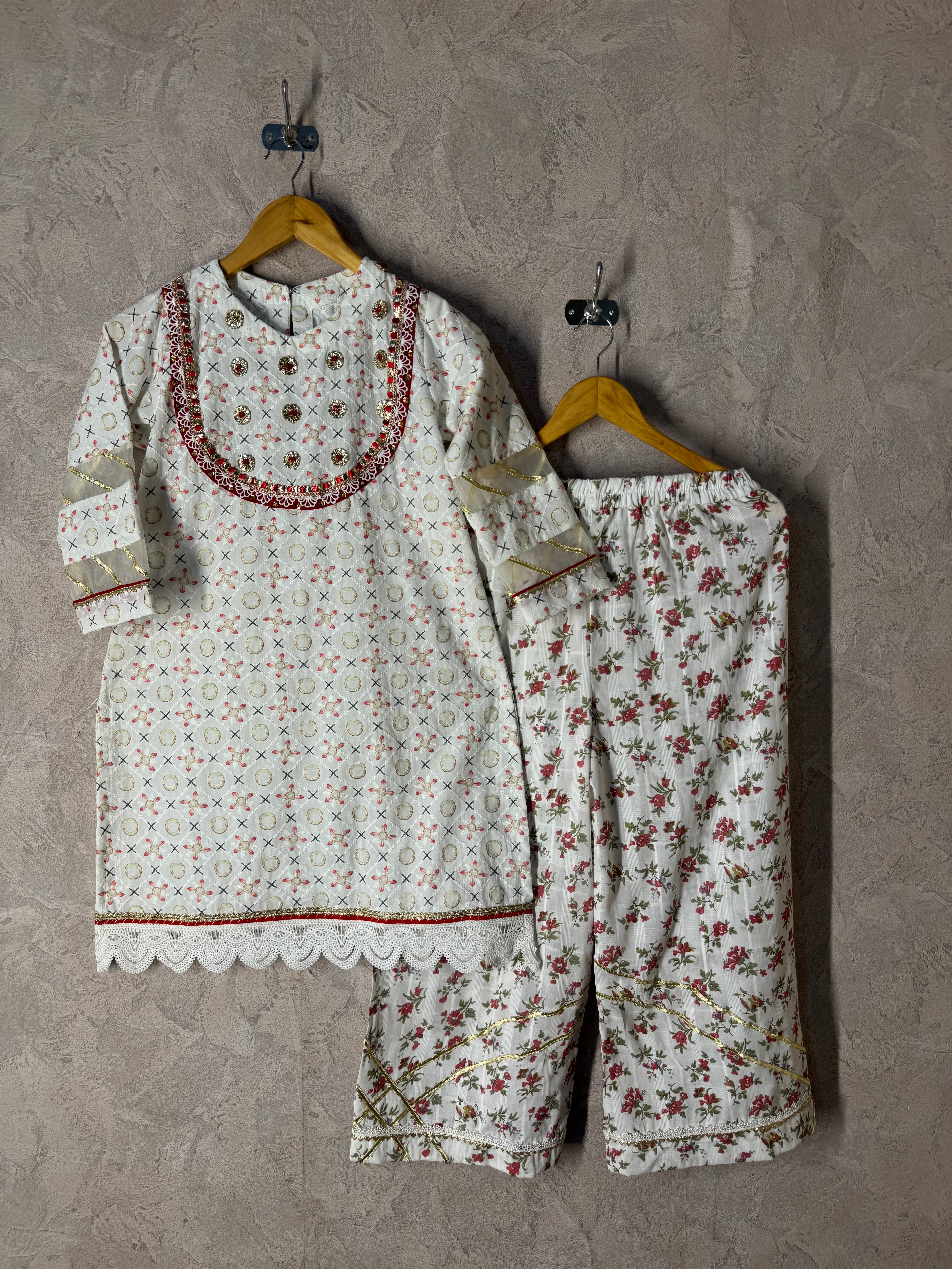 Gulnaar Chikankari Kurta Shalwar