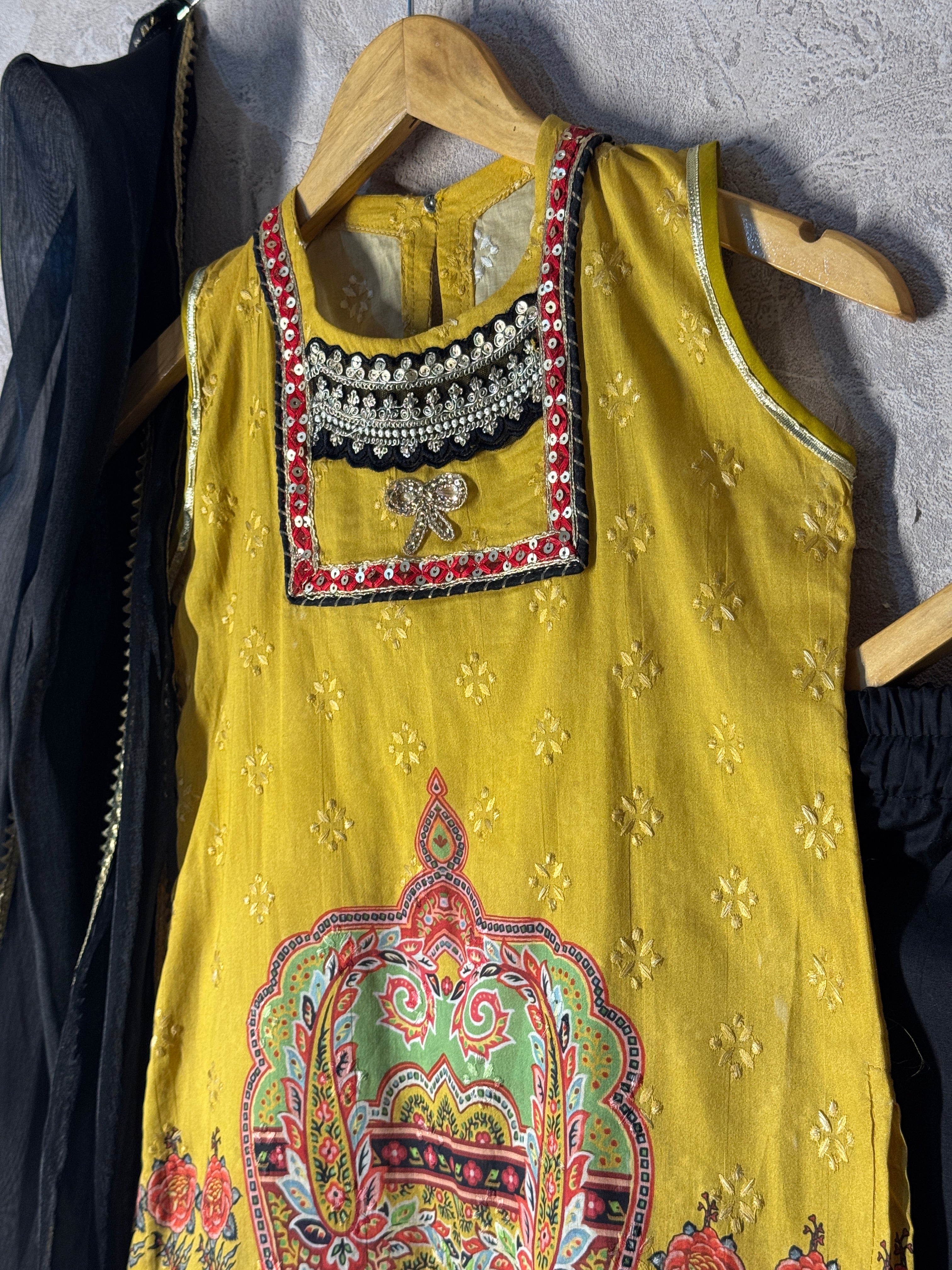 Zard Gharara Set
