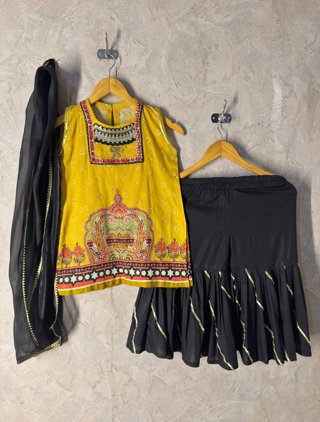 Zard Gharara Set